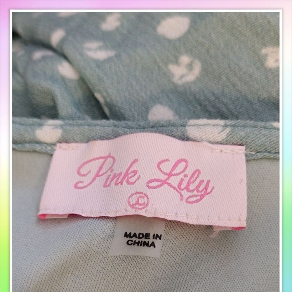 Pink Lily Sage Green & White Romper With Bell Sleeves & Elastic Waist Size Large - Picture 4 of 4